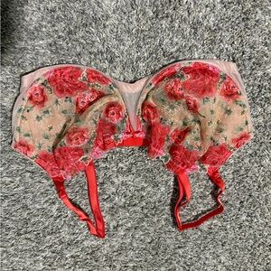Victoria's Secret Red and Green Floral Lace Bra